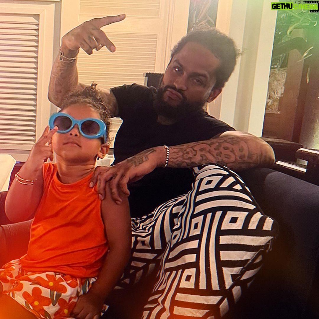 Dave East Instagram - I Know Who F*** Wit Me Sincerely!!! And It Ain’t No Rap N*****!!!!! Gangsta!!!!!!