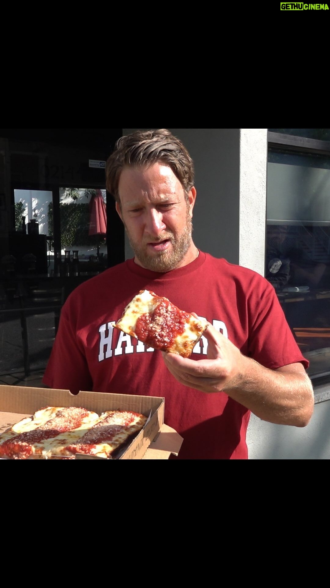 Dave Portnoy Instagram - Barstool Pizza Review - Avenue Kitchen + Bar (Somerville, MA)