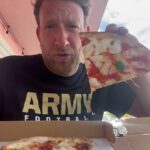 Dave Portnoy Instagram – Barstool Pizza Review – Focaccia (Miami, FL)