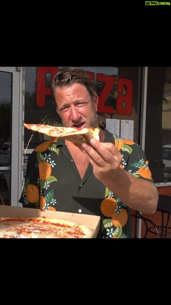 Dave Portnoy Instagram - Barstool Pizza Review - Gianni’s Pizza (Bradenton, FL)