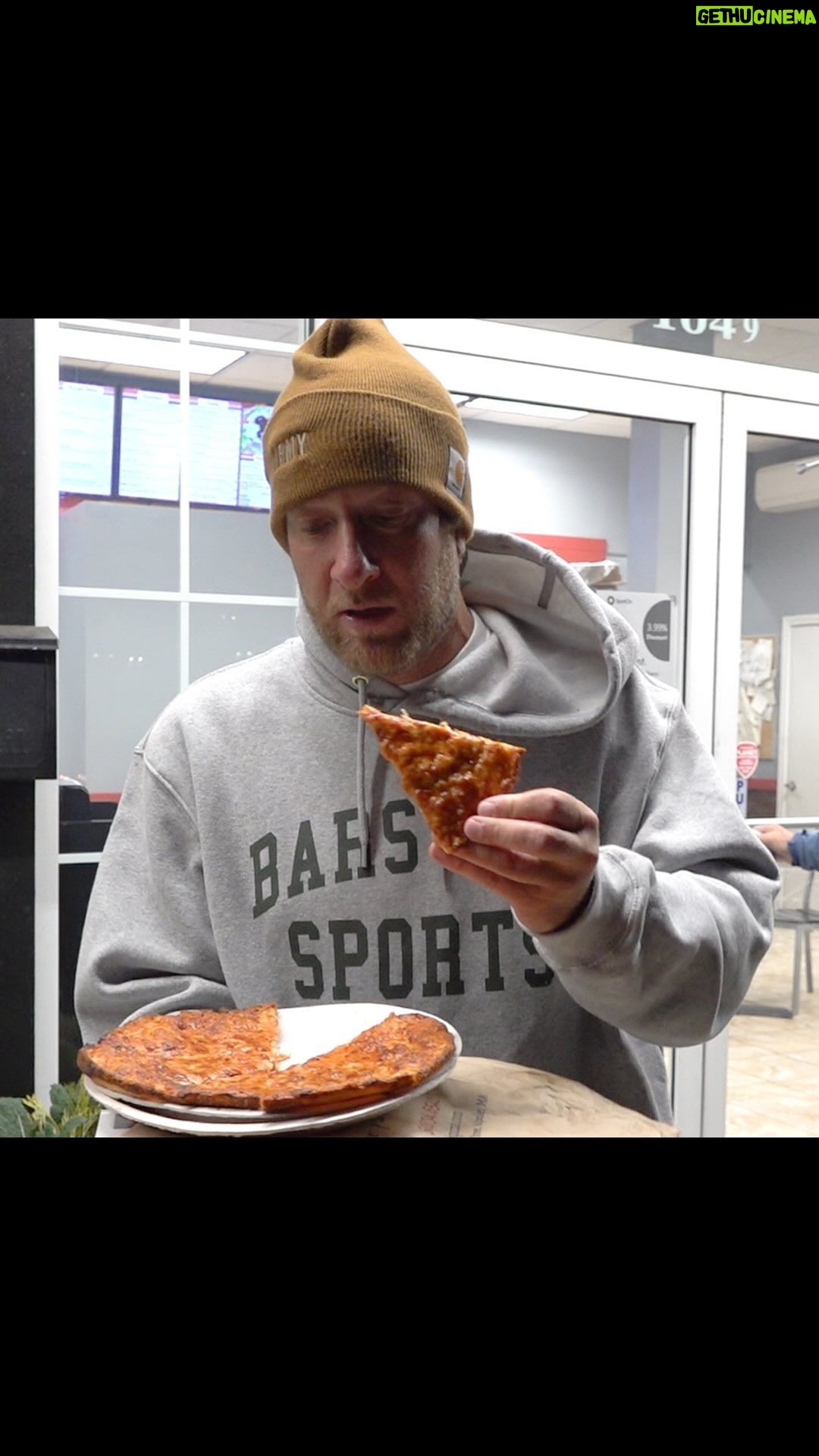 Dave Portnoy Instagram - Barstool Pizza Review - Crisp (Walpole, MA)