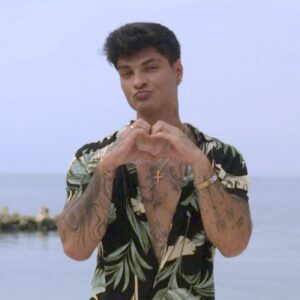 Davi Kneip Instagram - Ai calica, viu 🗣️ Algo me diz que o @davikneip vai ter um trabalhinho nessas férias 😏🔥

Nova temporada de De Férias Com O Ex Caribe Salseiro VIP estreia 19 de outubro, às 21h, na MTV. Assista primeiro no @paramountplusbr ✨ #DeFériasSalseiroVIP
