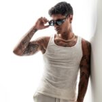 Davi Kneip Instagram - De 0 a 100% … Qual sua % de ciúmes hahaha ?! Minha 109% 🤪❤️🔥 📸 : @thiagomisan Belo Horizonte, Brazil