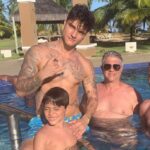 Davi Kneip Instagram - O que dizer ?! Hoje é aniversário do Homem mais importante da minha vida ! Meu pai, meu irmão, meu guerreiro, meu conselheiro, meu pastor, meu amigo, meu empresário, meu tudo ... Que Deus te abençoe muito e muitos anos de vida, obrigado mesmo por tudo que fez e faz por mim ! Sem você não seria nada do que sou ! Te amo muito meu Veio, conte sempre comigo ❤️