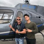 Davi Kneip Instagram - O que dizer ?! Hoje é aniversário do Homem mais importante da minha vida ! Meu pai, meu irmão, meu guerreiro, meu conselheiro, meu pastor, meu amigo, meu empresário, meu tudo ... Que Deus te abençoe muito e muitos anos de vida, obrigado mesmo por tudo que fez e faz por mim ! Sem você não seria nada do que sou ! Te amo muito meu Veio, conte sempre comigo ❤️