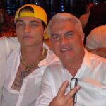Davi Kneip Instagram - O que dizer ?! Hoje é aniversário do Homem mais importante da minha vida ! Meu pai, meu irmão, meu guerreiro, meu conselheiro, meu pastor, meu amigo, meu empresário, meu tudo ... Que Deus te abençoe muito e muitos anos de vida, obrigado mesmo por tudo que fez e faz por mim ! Sem você não seria nada do que sou ! Te amo muito meu Veio, conte sempre comigo ❤️