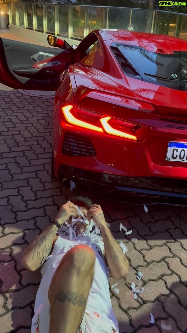 Davi Kneip Instagram - Quem 茅 SEGUIDOR GANHA SEMPRE 馃敟鉂わ笍 J谩 segue pros pr贸ximos !