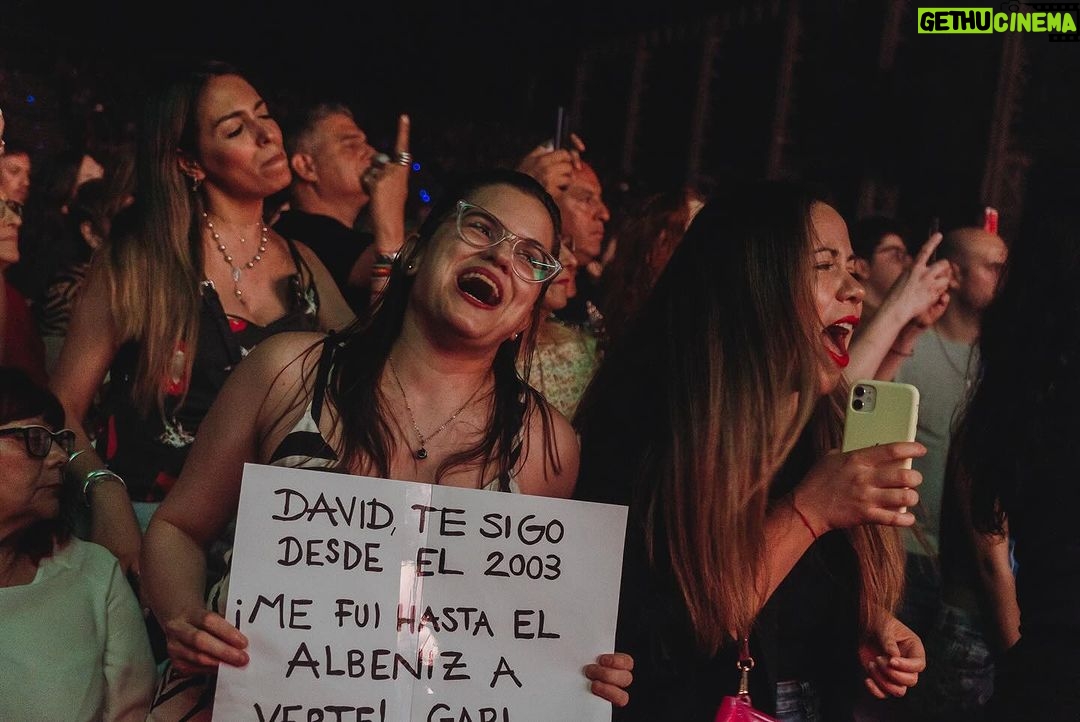 David Bisbal Instagram - Qué gran recuerdo!!!! De pensar que volvemos en febrero!!!!! 🩷