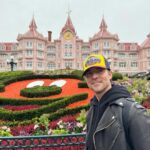 David Bisbal Instagram - Volví a ser niño!😜 @disneydestinos #DisneylandParis ❤️