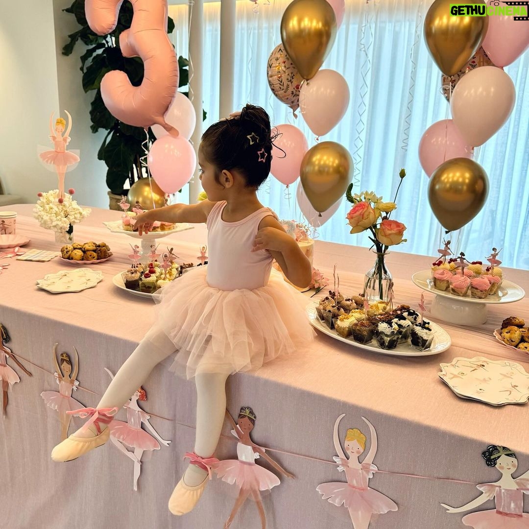David Bisbal Instagram - Mi Bianquita cumple 3!!!! Cómo crecen de rápido y cómo crece el amor al mismo tiempo!!! ❤️❤️❤️