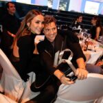 David Bisbal Instagram – Anoche se celebró en Madrid los premios 40 @los40spain con una producción Inmensa!! felicidades por tanto!
Qué bonito es coincidir con tantos artistas emergentes que la están rompiendo y disfrutar siempre de la industria en general. Os dejo unas cuantas fotos de lo que se vivió anoche, esperando con ansias el vídeo capítulo. Hace mucho tiempo deseaba tener este reconocimiento que es la base de un público que me exige y un equipo de trabajo maravilloso que tengo detrás. Un abrazo enorme!!!