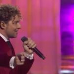 David Bisbal Instagram - Me siento vivo, cantándola en la final de la voz hace pocos días. Qué ganas tengo de seguir cantándola en la gira que continúa. #Mesientovivo