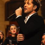 David Bisbal Instagram - Solo le pido a Dios!!!! 🩷