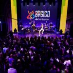 David Bisbal Instagram - DAVID BISBAL se ha convertido en el artista con mayor número de #LOS40BasicoSantander 🕺🏻 Anoche, en @teatroeslava, nos hizo CANTAR y BAILAR repasando toda su carrera musical 🎶 ¡Fue increíble! 🥹 Gracias a @santander_smusic @santander_es por hacerlo posible ❤️ 📸 @jorgeparis1