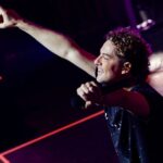 David Bisbal Instagram - DAVID BISBAL se ha convertido en el artista con mayor número de #LOS40BasicoSantander 🕺🏻 Anoche, en @teatroeslava, nos hizo CANTAR y BAILAR repasando toda su carrera musical 🎶 ¡Fue increíble! 🥹 Gracias a @santander_smusic @santander_es por hacerlo posible ❤️ 📸 @jorgeparis1