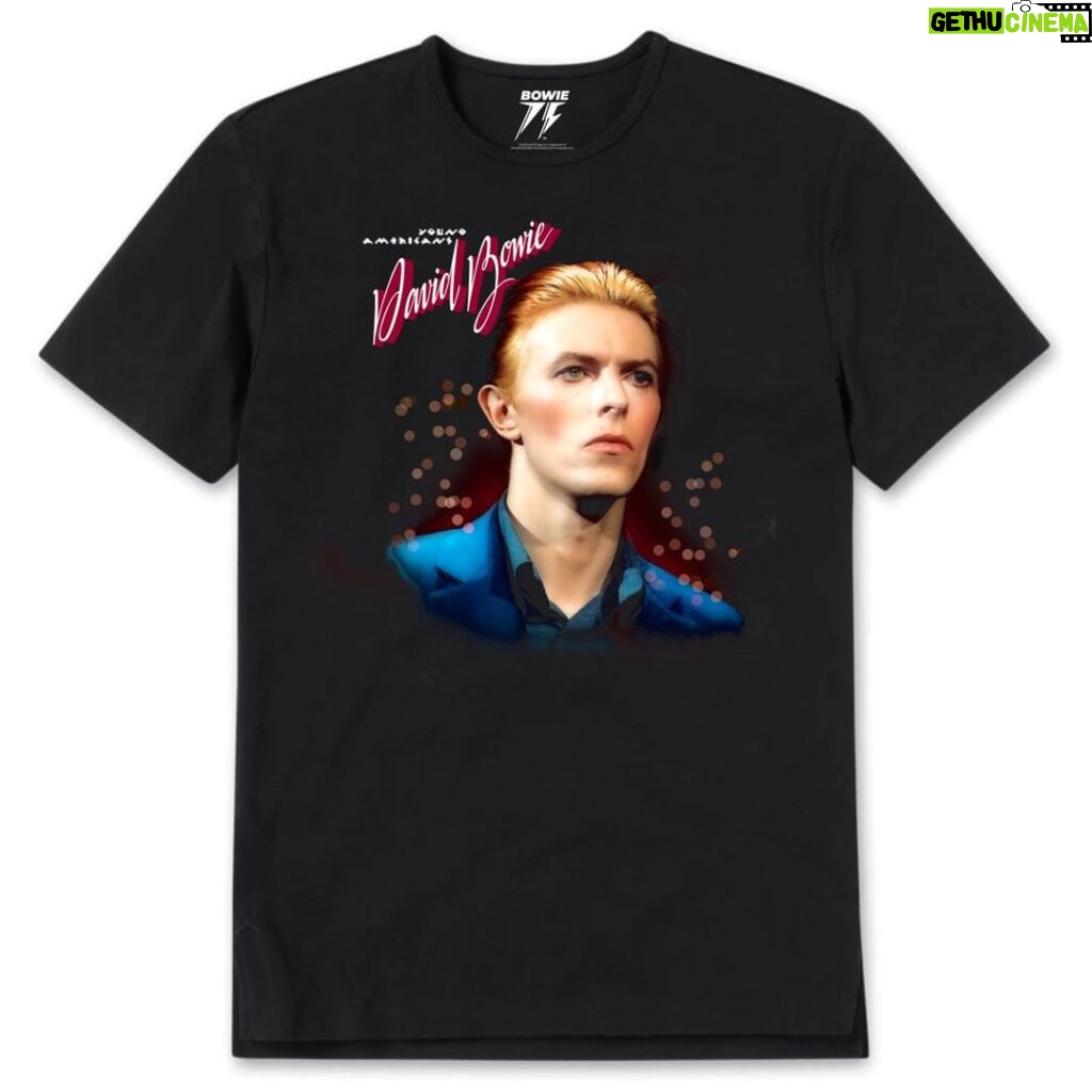 David Bowie Instagram - GOT THE RECORD AND THE T-SHIRTS? “I like the tee shirts…” Never need an excuse to post a Steve Schapiro shot of David Bowie. As you no doubt know, this particular one was taken when Bowie appeared with Cher on her CBS TV show in September 1975, the show aired in November 1975. The same image was used for the 40th anniversary Golden Years picture disc and an official 45th anniversary Young Americans T-shirt. However, a T-shirt utilising another picture of Steve‘s from the show was made available as the ON STAGE T-shirt in various colours in 1976 (see third image) and is now quite the collectors’ item. Do you still have yours? #BowieSchapiro #BowieCher #DBTshirt
