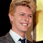 David Bowie Instagram – “His ever-lovin’ face smiles on the whole human race…”

David Bowie in January 1983 at the EMI agreement signing announcement in NYC.

Gary Gershoff was the chap who captured Bowie looking a bit pleased with himself. 

#ThatBowieSmile  #Bowie1983