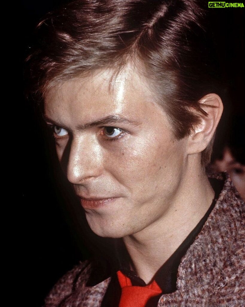 David Bowie Instagram - JUST A GIGOLO LONDON PREMIERE 45 YEARS AGO TODAY “Came to London town...” The London premiere of Just a Gigolo took place on Valentine’s Day 1979. The first image here is of Bowie with Just A Gigolo co-star Sydne Rome at a photo call at Café Royal in Regent Street. The film’s premiere took place at the Prince Charles Cinema in Leicester Square where David is pictured with Viv Lynn. The premiere invitation stated that twenties-style dress or black tie was compulsory. Bowie wore a dark blue kimono with baggy grey trousers and Japanese style footwear, while his date wore Willie Brown. #BowieJustAGigolo #JustAGigolo #Bowie1979