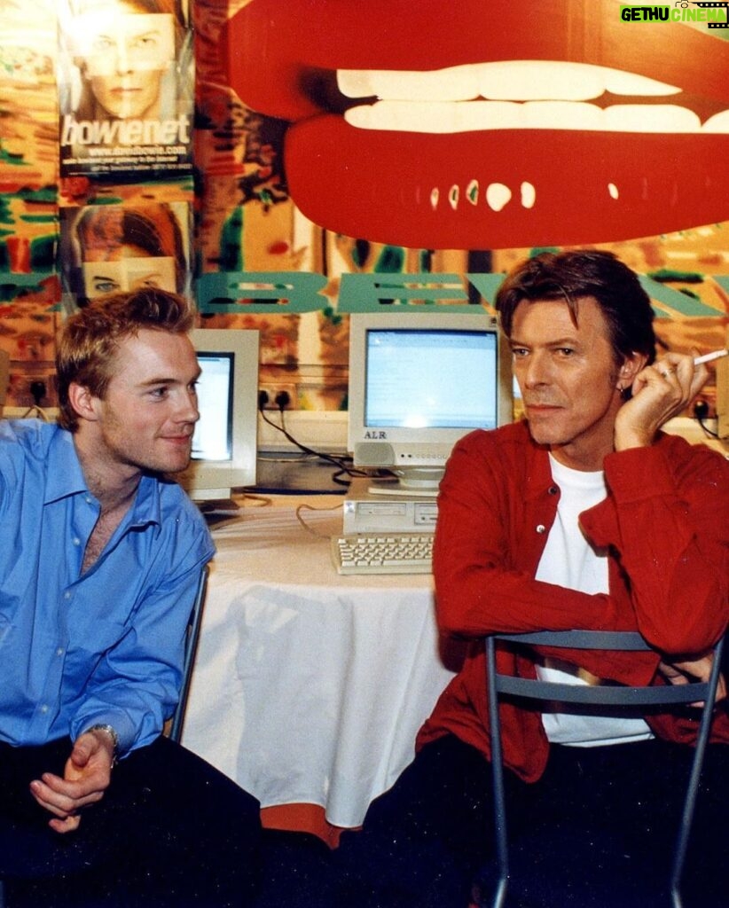 David Bowie Instagram - DAVID AND RONAN’S 25-YEAR-OLD BOWIENET CHAT “Nowhere, Shampoo, TV, come back, Boy's Own…” Today we look back 25 years to January 30th, 1999, and another BowieNet chat, which took place in the offices of Outside in London. David was chatting with Boyzone singer, Ronan Keating. Thanks to Paul Kinder over at BowieWonderworld, you can read the full transcript here: https://www.bowiewonderworld.com/chats/dbchatronan0199.htm (Linktree in bio) #BowieNet #BowieNetChat