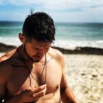 David Castañeda Instagram - Not much excitement, there is no solution to the dullness. So I Dipped the chain in every ocean, see what happens. #perth