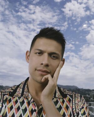 David Castañeda Instagram - Senior pictures @latina