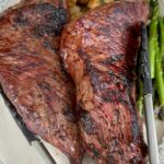 David Chang Instagram – First time I’ve tried 🐄 tri tip with my mom’s galbi marinade…never really see this cut in bbq spots…need to slice smaller but works 👌 tasty….Wrap in lettuce
#forwardsear