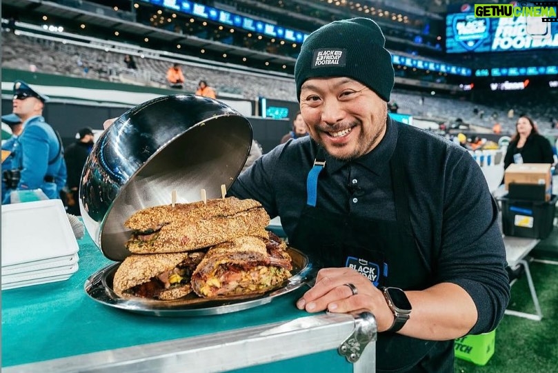 David Chang Instagram - The first Black Friday @nflonprime game is in the books. Grateful to the entire TNF family for helping me showing me the way. We worked 7 months to bring The Wedge Breaker…the inaugural thanksgiving leftover sandwich to the mvp of game. 🙏 to the entire @wholefoods @momofukugoods @majordomomedia @cookanyday @meyercookware @nyjets @miamidolphins & @metlifestadium kitchen crew for all of the help. Al doesn’t know what he’s missed out on!! ❤️ dc