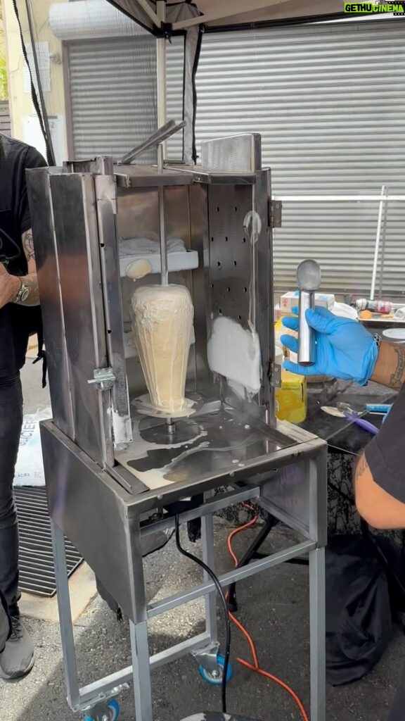 David Chang Instagram - This is one of the best ideas I’ve seen in a long time. The ice cream trompo by @evil_cooks….makes a delicious ice cream taco. They are gonna keep polishing this idea and keep being different! The trumpo is in its first design right now. I can see this idea in many places…horizontal ice cream scooping….genius . Plus the temp on the ice cream is where I love it…in the process of between melted and not