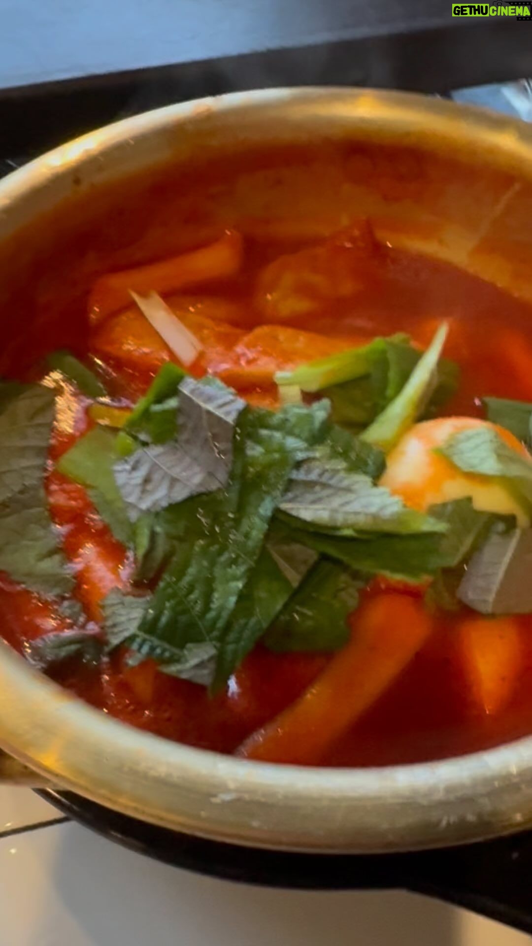David Chang Instagram - Really enjoyed the new restaurant Kteam Bbq, from Jennee Park and the @parksbbq team. Totally different menu and energy to parks bbq…music and more youthful, more 🐖… the food is super tasty. That tteok-bokki is something you won’t want to share. I will be back very soon