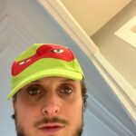 David Coscas Instagram - Voici mes citations préférées sur le regard que j’ai moi même copié-collé de divers sites internet. ”Un regard suffit.” “Tout vrai regard est un désir.” ”C'est parfois dans un regard, dans un sourire, que sont cachés les mots qu'on n'a jamais su dire. ” “Le regard est le médiateur des coeurs.” “Le regard indifférent est un perpétuel adieu.” “Tous les peureux sont bègues du regard.” “On devient cinéaste quand on croise son propre regard avec le regard des autres.” N’hésitez donc pas à regarder comme je vous regarde. Ceci n’est pas un concours. Regard Parfait