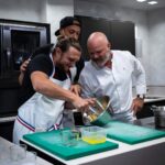 David Coscas Instagram - On est de retour sur le logiciel YouTube ! On commence en mélangeant rire et nourriture, puis-je être plus heureux ? Je ne crois pas. Retour également de @jeremnadeau sur YouTube au fait ! Et immense merci au @chef.etchebest de nous avoir accueilli à @maisonnouvelle.restaurant Photos bien jolie-belles by @etienne_rcd Bordeaux