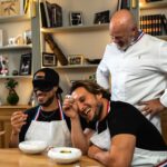 David Coscas Instagram - On est de retour sur le logiciel YouTube ! On commence en mélangeant rire et nourriture, puis-je être plus heureux ? Je ne crois pas. Retour également de @jeremnadeau sur YouTube au fait ! Et immense merci au @chef.etchebest de nous avoir accueilli à @maisonnouvelle.restaurant Photos bien jolie-belles by @etienne_rcd Bordeaux