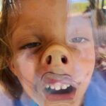 David Coscas Instagram - Terminé les vacs avec mes amours maintenant on retourne au charbon. Classez vos photos préférées de la plus adjacente à la moins calcaire et likez pour remporter un pixel mort. @tiffanycoscas Toulon, Provence-Alpes-Côte D'azur, France