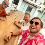 David Coscas Instagram - Ça y est, toute l’aventure Ibiza est sur YouTube. On était pas prêt. A-t-on dead ça chacal ? Ushuaïa Ibiza