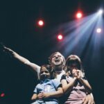 David Coscas Instagram - Quand on a lancé cette tournée on avait aucune idée de où ça nous mènerait, qui allait venir ? Qu’est ce qu’on allait faire ? Comment monter un spectacle qui nous ressemble ? Alors on a taffé fort, entre pote, avec l’aide de @julien.mairesse , et on a monté un show rock, comme les premiers concerts qu’on allait voir à l’époque, pogos, slam, sueur, cris et joie exaltante à faire trembler le sol. Quelques mois plus tard, on se retrouve sur la scène de l’Olympia, après 12 dates d’une intensité rare, avec un public au rendez vous et prêt à tout donner et recevoir. Je vous le dis, on arrêtera pas là, on va réveiller ce rock fr qui n’attend que ça. Cette nouvelle aventure ne fait que commencer. A très bientôt pour les nouvelles dates. MERCI 🎸 @martin.bonami 🥁 @delaromance 🎸 @jc667music Énorme big up à toutes les équipes @pe.premon @drill_sgs @feustlight @gap42music @laurag_photo @elyonosthman @roro_levrai @haks_31 @camille.blnd Julien Parent Thomas Crèvecoeur Rogerio Da Silva Team prod : @bleucitronproductions @capussamuel @vincent_cron @jalam_88 @philippe_sitbon @bigfloetoli @paulineneghza Nicolas Raymond Guests: @pvnovamusic @leopoldlemarchand @lou Partenaires tournée : @nrjhitmusiconly @tf1 Album : @leos.prod @bmgfrance @sylv1gazaignes