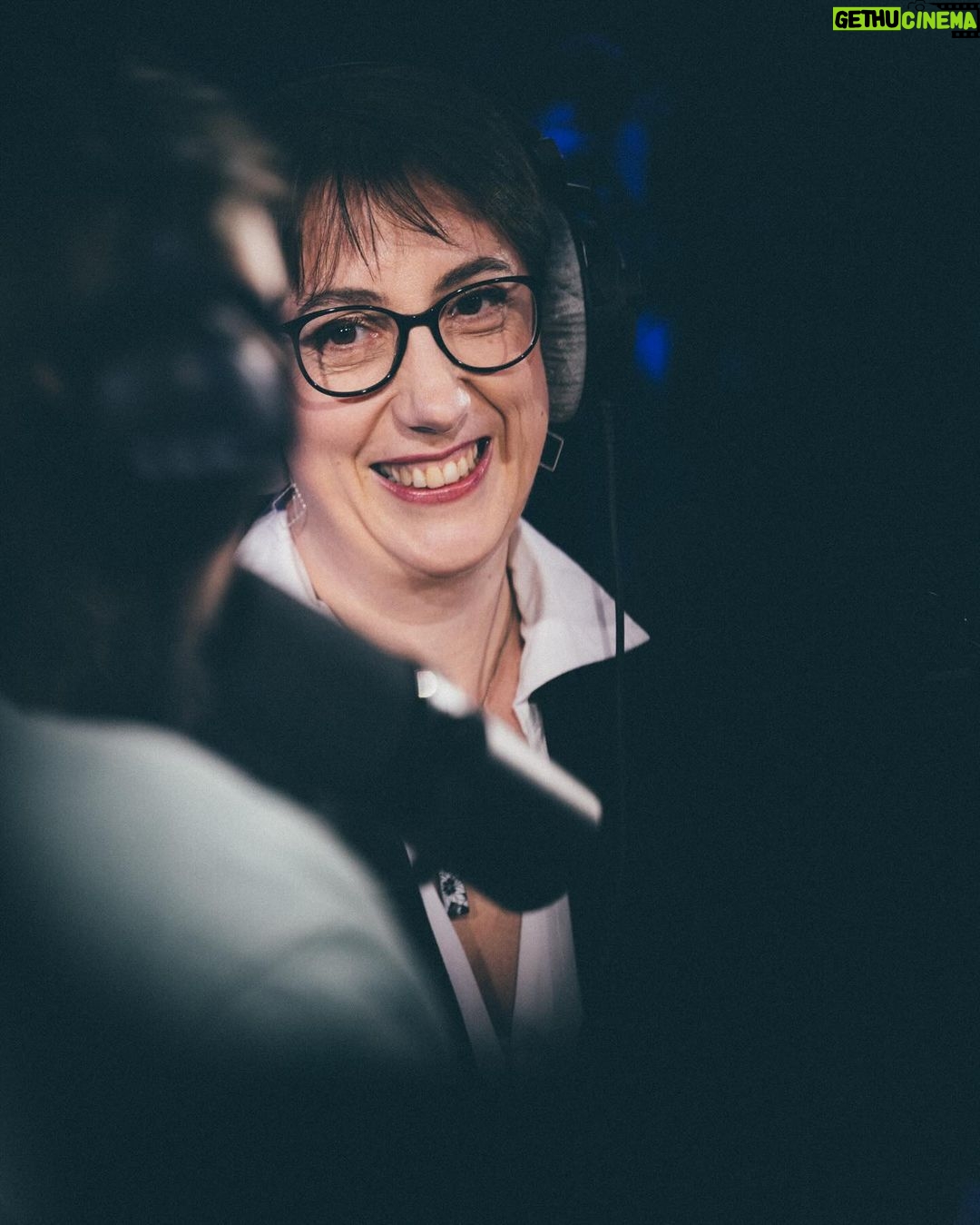 David Coscas Instagram - Je suis très fier d’avoir reçu Jean Marc Jeancovici et Sophie Szopa du GIEC pour parler avenir de la planète et écologie dans cette nouvelle Table Ovale 🫶 Allez l’écouter sur @spotifyfrance et la voir sur notre chaîne principale. Les belles photos de la vie par @laurag_photo La Terre