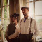 David Coscas Instagram - On a débarqué sans prévenir au mariage d’une abonnée et c’est sur YouTube 🫶 (la dernière c’était le lendemain au réveil) Les belles photos sont de @chloeetsaboiteaconserves Mariage Frères