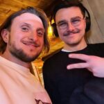 David Coscas Instagram - Nouvelle vidéo avec un casting légendaire, mais comme j’étais trop excité à la fin du tournage j’ai oublié de faire des photos avec tout le monde donc j’ai géré comme j’ai pu. Dispo sur notre chaîne principale ! Merci au @parcasterix pour l’accueil encore une fois 🫶 Parc Astérix