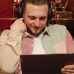 David Coscas Instagram - Après @rafcarlito , voici mon Incredibox réalisée avec la Lenovo Tab P12 de @lenovofrance . A vous de proposer un titre en commentaire ⬇️ Tentez votre chance pour gagner cette tablette de qualité dès lundi sur le prochain post partagé avec Lenovo 🤞 #LenovoTabP12 - Collaboration Commerciale