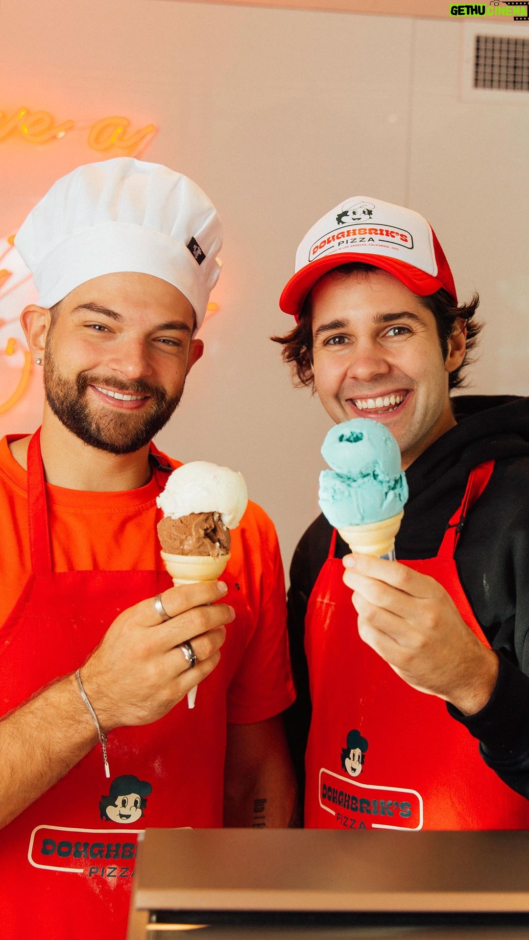 David Dobrik Instagram - Thank you thank you. Couldn’t have imagined a better opening day 🥹