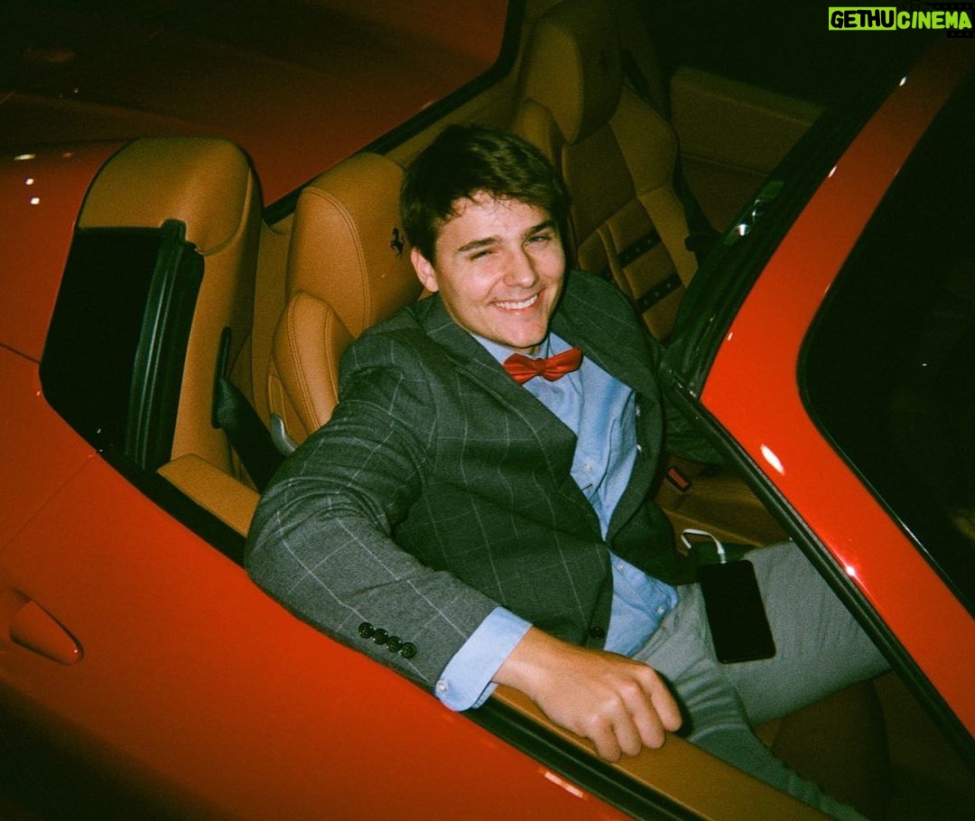 David Dobrik Instagram - I bought a disposable camera :) @davidsdisposable