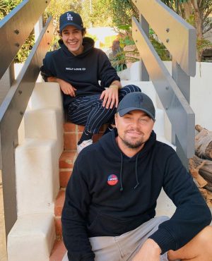 David Dobrik Instagram - Hey guys I wanna fly one of you to hang with me and meet Leo in LA!! We want you and your friends to get out there and vote! All you have to do is share this to your story, tag a friend in the comments and text 5 friends to vote using the link in my bio and you'll be entered to win (post covid, of course!) Good luck!! @goodtovote @headcountorg #text5