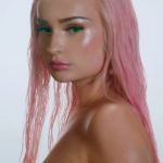 David Guetta Instagram - Are we going to release the music video for “When We Were Young” with @kimpetras tomorrow? Absolutely 🤓 06:30 am NYC 11:30 am London 12:30 pm Paris 03:30 pm Dubai 10:30 pm Sydney