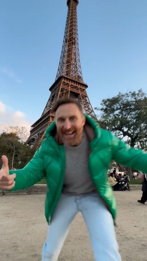 David Guetta Instagram - PARIS !!!!