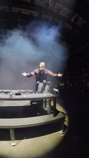 David Guetta Instagram - What a crazy year 2023 has been! I feel so much love for my fans and everyone else who has been supporting me throughout everything I’ve done this year, and on @futurerave with my brother @mortenofficial ❤️ I’m always wanting to push the boundaries and create something new for my fans with every release I put out or show I do, and 2023 has been no exception to this. 
Happy to say that voting is now open for this year’s @djmagofficial Top 100 DJs list, so be sure to get your votes in 🔥🙌