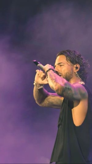 David Guetta Instagram - Wow, I was so so touched and honored!! I love you too @maluma. Guys, should we make a record together? 🤔🤔🤔