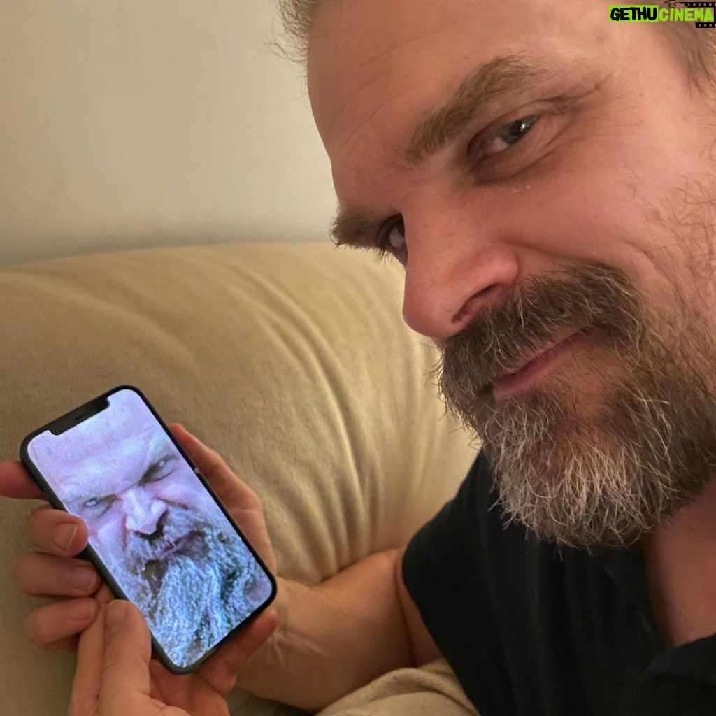David Harbour Instagram - 6 easy payments of 19.95 plus shipping and handling and you too can take home this gorgeous phone wallpaper, and plaster it risk free on yours and two other family phones. Huzzah! Take home a piece of history today!