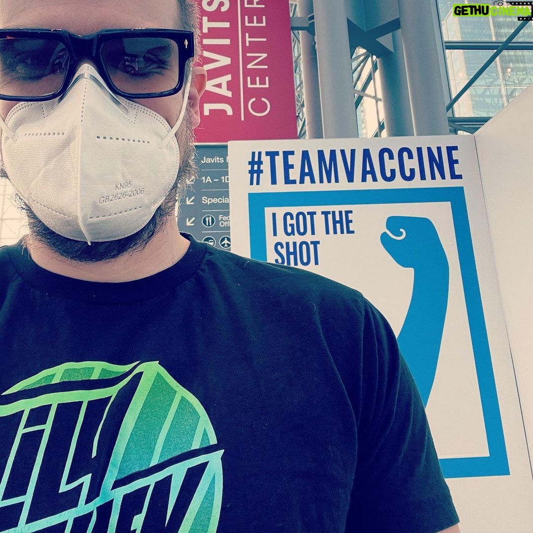 David Harbour Instagram - Protect the ones you love. My doc told me I qualified (fortunately?) cause of crap I don’t need to get into. You may too. And if you click those state and city websites over and over there are appointments available. Do it and let’s get back into those too tightly seated New York theaters and have actors spit all over premium seat priced patrons. The internet tells me I will grow calf hooves from my torso, but that may take a few days, I’ll keep you posted.