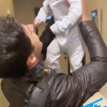 David Henrie Instagram – Don’t have kids they said. #family #familyguy #homefromwork