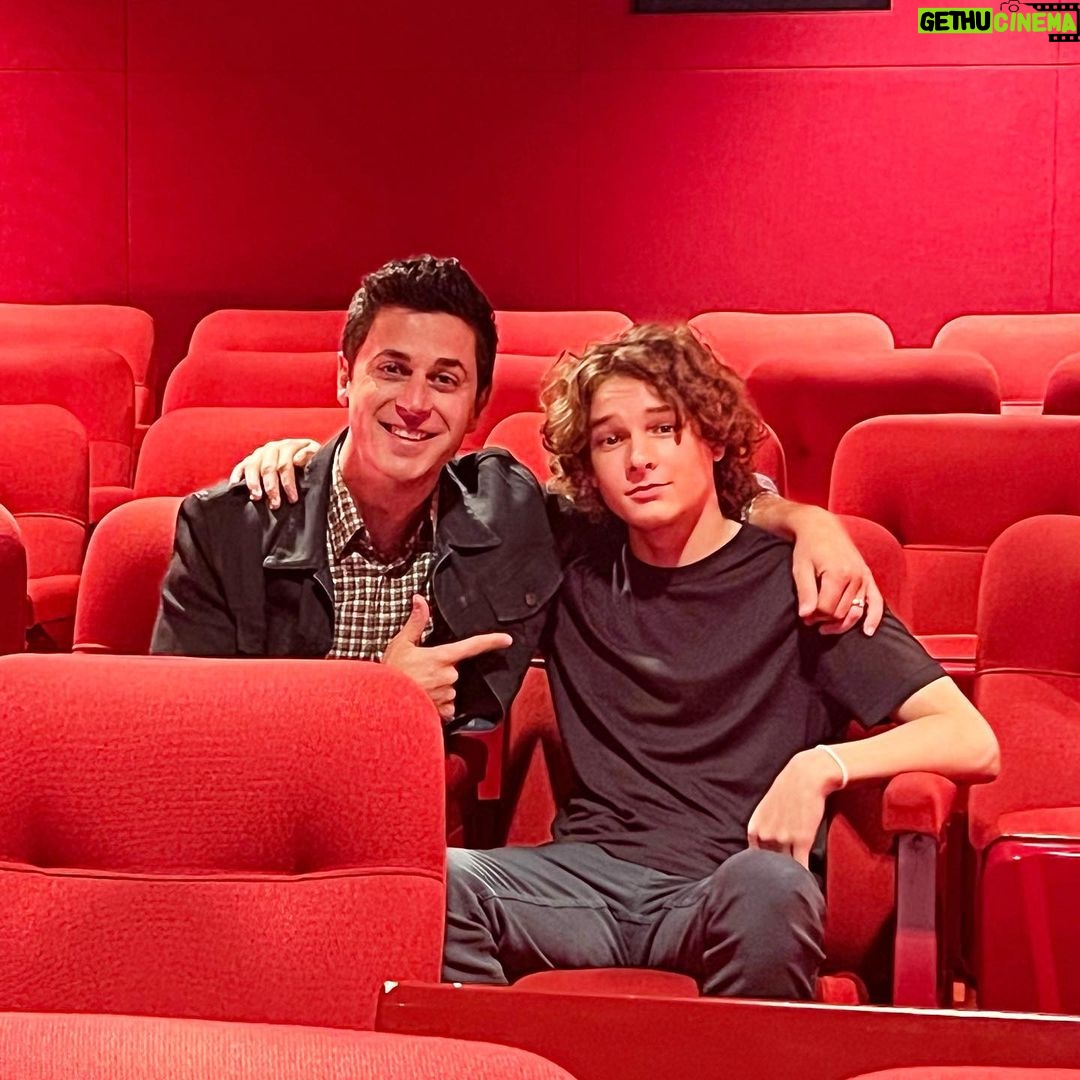 David Henrie Instagram - It’s been a truly special day… got to show the star of my film @masonthamesofficial our film @boysofsummermovie ! Mason’s star has been quickly rising and I can’t wait to see where it goes after our film! I’m so proud of him! Not many people can say they held their own against massive stars like Mel Gibson and @braccoabroad, but this young man did. . . . . . #film #boysofsummer #boysofsummermovie #melgibson #comingsoon #movie #director #MasonThames #DavidHenrie